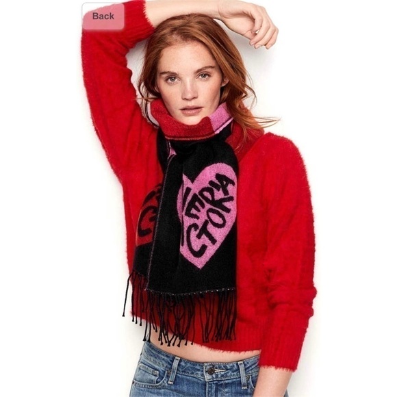 Victoria’s secret winter angle scarf red pink black graphic logo cozy - Picture 7 of 7